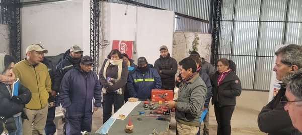 Capacitación en maquinaria de esquila Capacitación en maquinaria de esquila