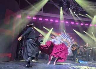 LA DELEGACIÓN ANTOFAGASTEÑA BRILLÓ EN EL ESCENARIO MAYOR DE LA FIESTA DEL PONCHO