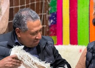 Mario Cusipuma recorrió los stands de Antofagasta de la Sierra en la Fiesta del Poncho