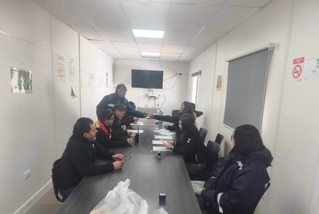 Inspección de aspectos socioeconómicos en proyectos mineros de Antofagasta de la Sierra